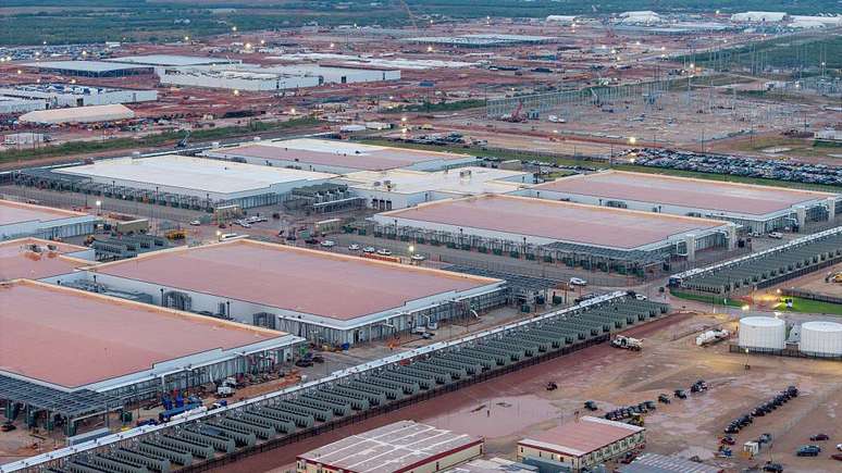 OpenAI quer levantar US$ 500 bilhões (cerca de R$ 2,8 trilhões) para construir um complexo de 10 gigawatts, em obras no Texas, até o fim deste ano