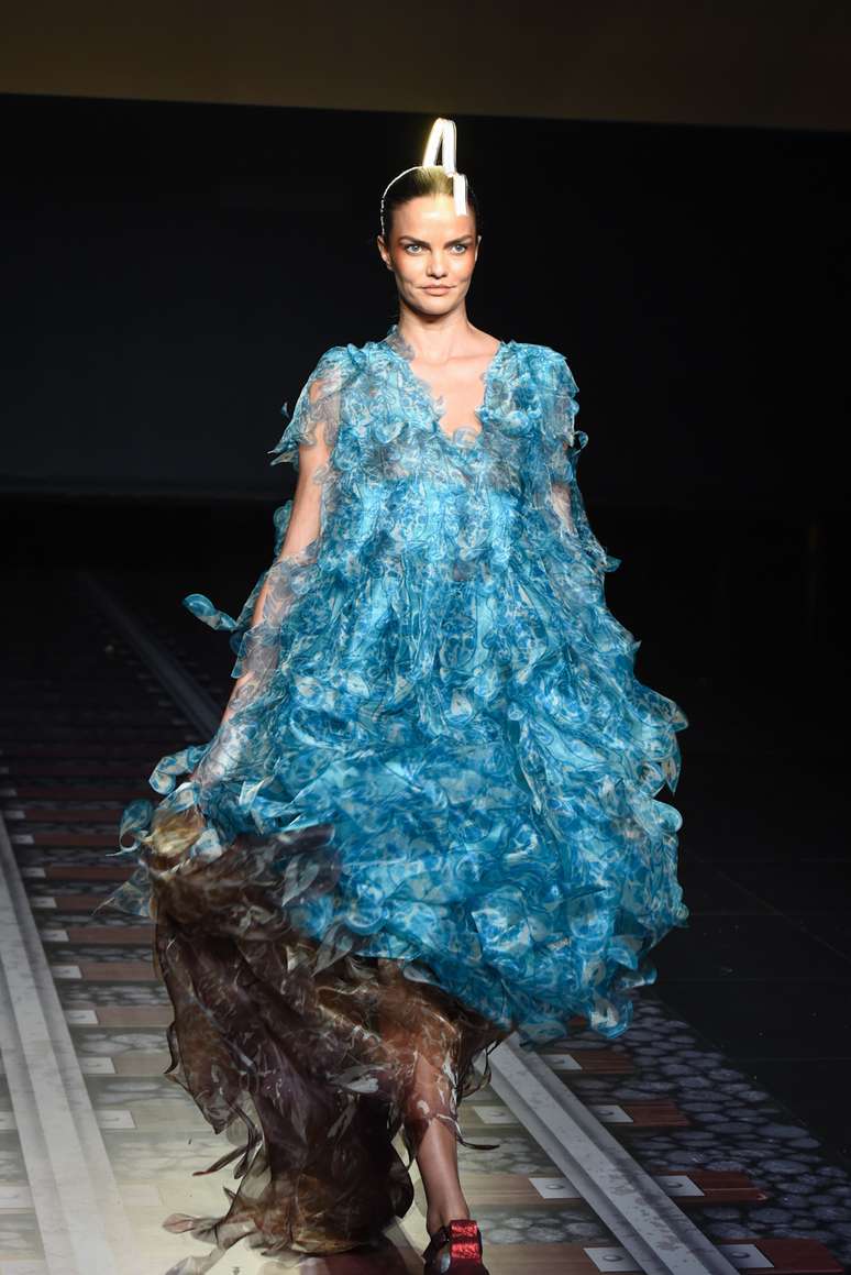 Bárbara Fialho at the Ronaldo Fraga fashion show for SPFW Bárbara Fialho at the Ronaldo Fraga fashion show for SPFW