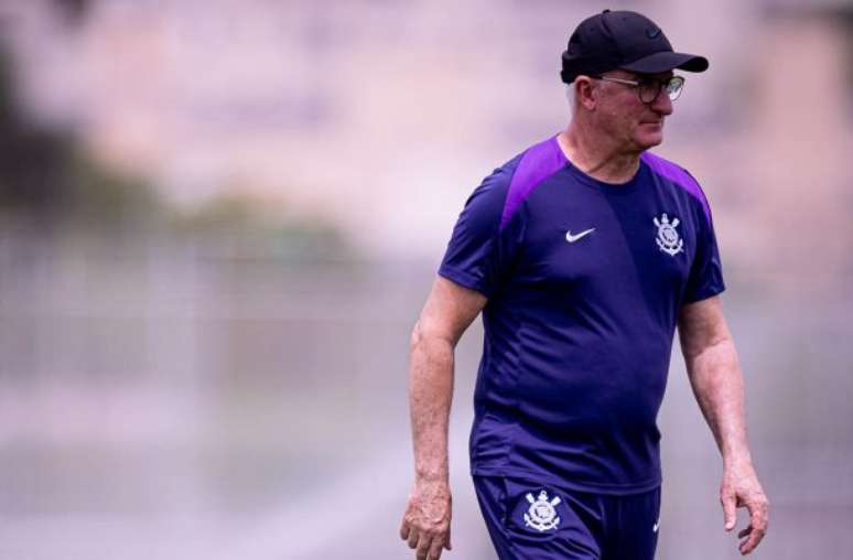 Rodrigo Garro deve ficar no banco contra o Santos  –