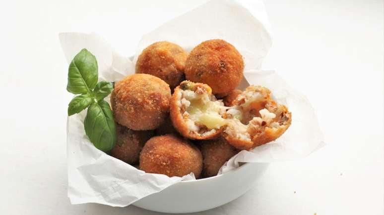 Bolinho de arroz 4 queijos – Foto: Shutterstock