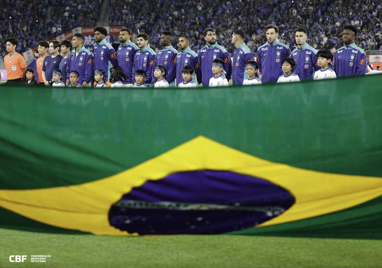 Brasil leva virada e perde do Japão pela primeira vez na história