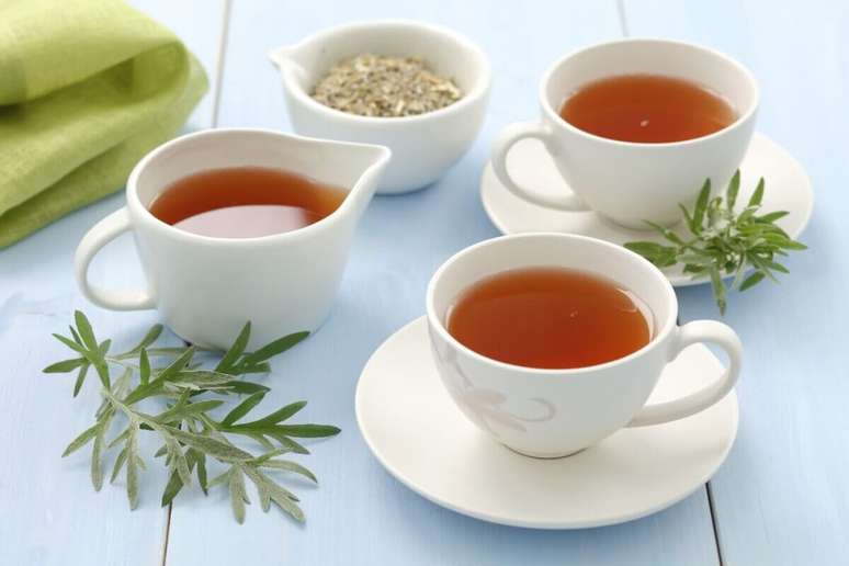 Wormwood supports liver health with its antioxidant compounds Wormwood supports liver health with its antioxidant compounds
