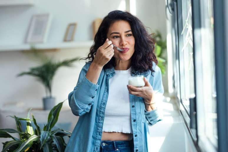 No método Neurofit, é importante aprender a não compensar as emoções ruins com a comida 