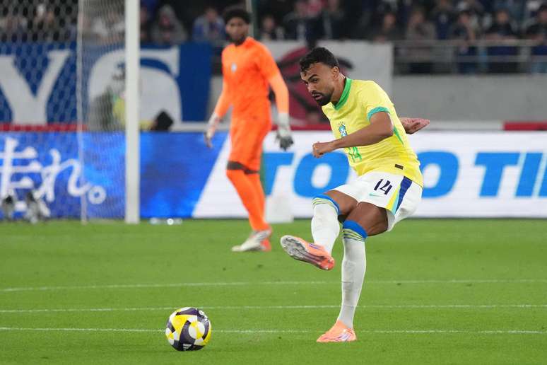 Fabricio Bruno falhou em dois gols do Brasil