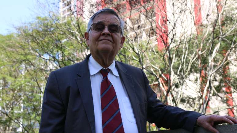 Clayton Reis já deu aulas até para o próprio filho no curso de Direito