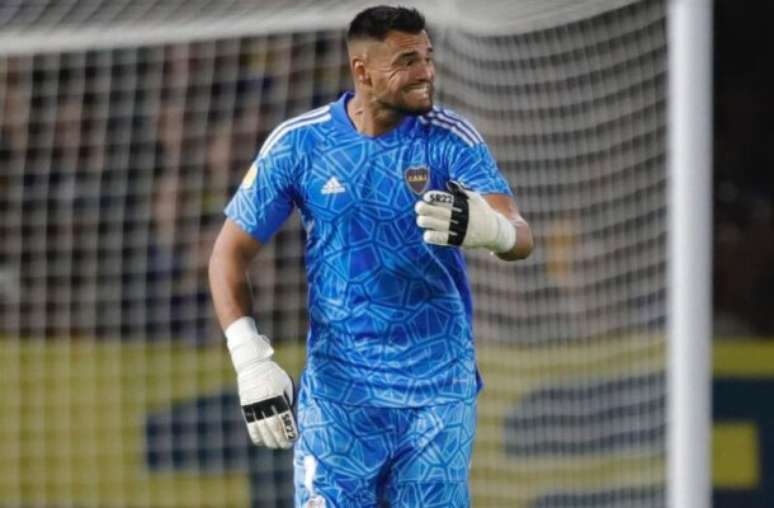 Romero teve contrato rescindido após desentendimento com parte da torcida do Boca