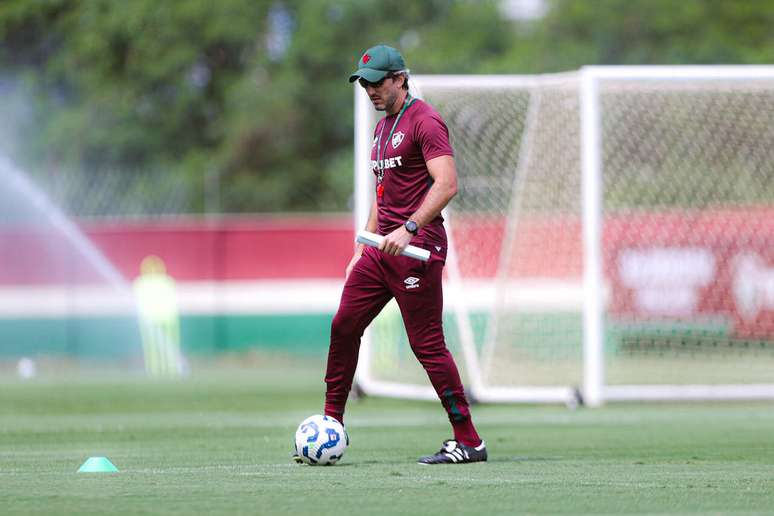Zubeldía tenta voltar a vencer no comando do Fluminense depois do revés para o Mirassol –