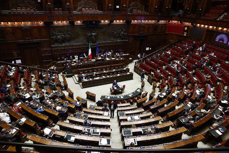 Ok Camera a mozione della maggioranza su Memorandum con la Libia