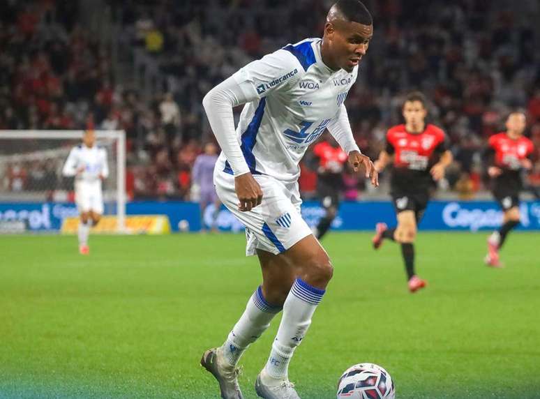 Avaí abriu o marcador, mas permitiu o empate