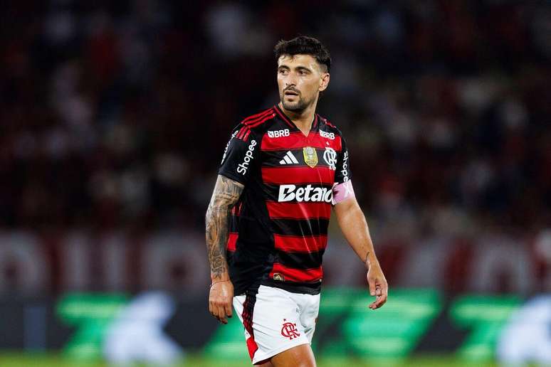 Arrascaeta (Flamengo) durante jogo contra o Cruzeiro, no dia 02.10.2025