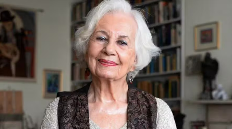 Sobrevivente do Holocausto e marido escolhem morte assistida e enviam carta de despedida por e-mail