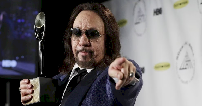 Ace Frehley, co-fundador do KISS, morre aos 74 anos
