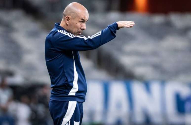 “The referee wasn’t prepared,” says the Cruzeiro coach speaking of Zanovelli