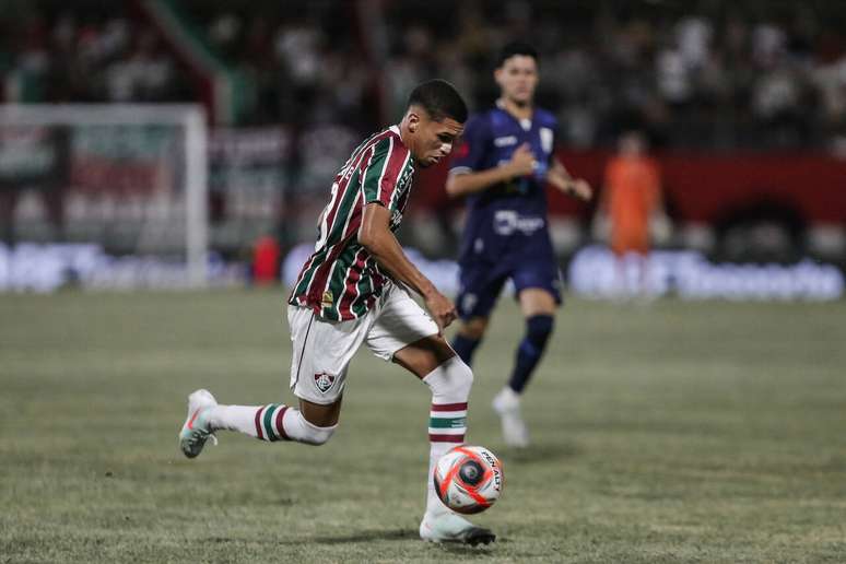 Riquelme Felipe pode iniciar como titular –