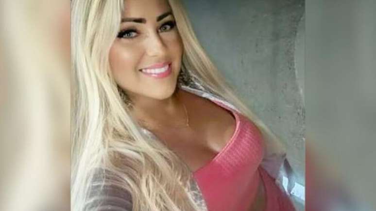 Ana Paula Veloso Fernandes é acusada de matar quatro pessoas por envenenamento.