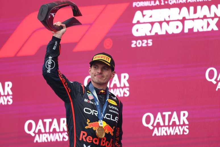 F1: Verstappen on title: “My chances are 50/50”