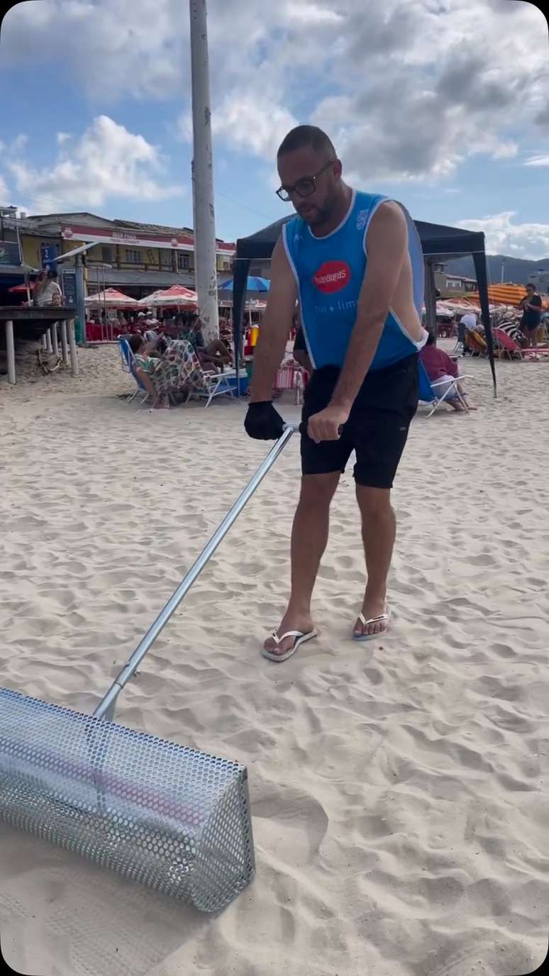 Diego tamb&eacute;m criou a eco peneira, que ajuda a limpar res&iacute;duos nas praias