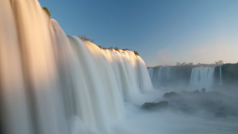  A principal atração turística do parque são as Cataratas do Iguaçu, eleita uma das Sete Maravilhas da Natureza em 2011