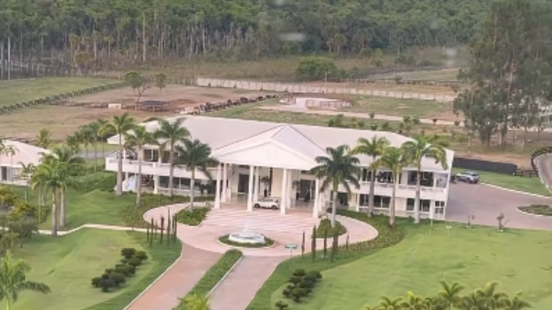 Aerial view of Gustavo Lima's villa