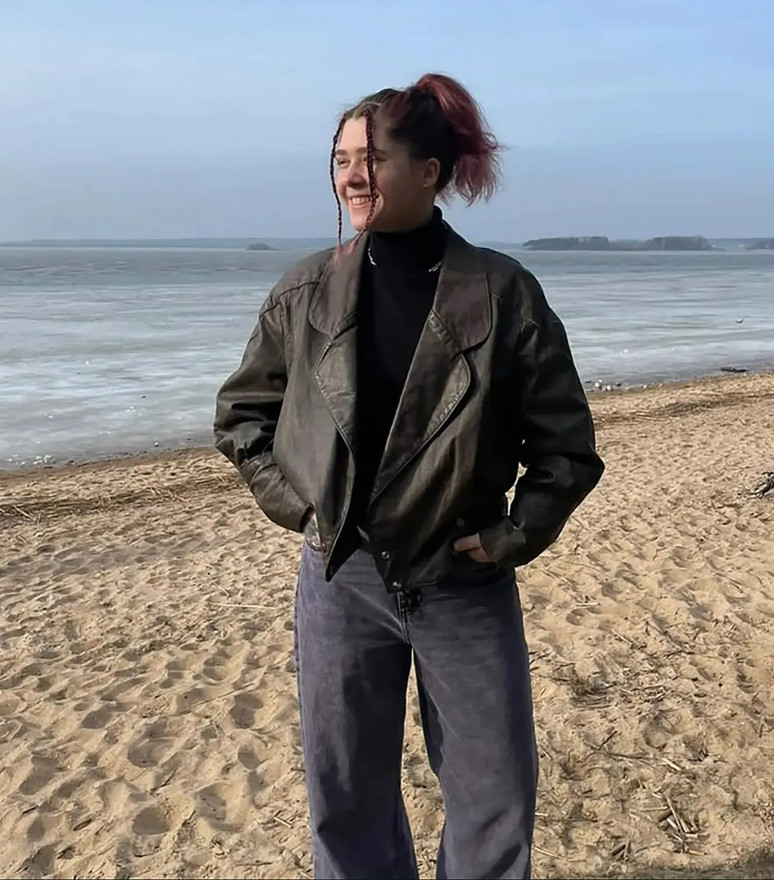 Vera tinha diploma universitário