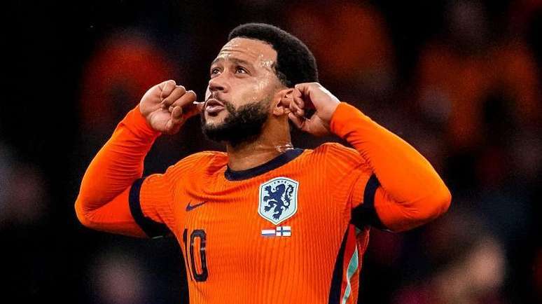 Forvet Memphis Depay, Hollanda milli takımı adına 89 golle ülkesindeki diğer tüm oyunculardan daha fazla katkı sağladı.