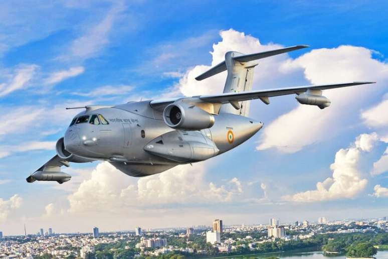 C-390 com as cores da For&ccedil;a A&eacute;rea da &Iacute;ndia (Embraer).