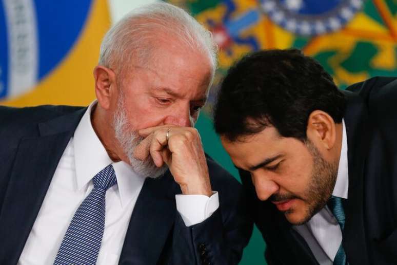 O presidente Lula deve nomear Jorge Messias para uma vaga no STF
