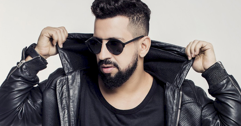 Dennis DJ processa companhia aérea após cancelamento de voo causar prejuízo de R$ 64 mil