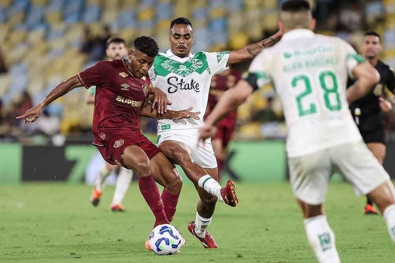 Fluminense venceu o Juventude nos minutos finais –