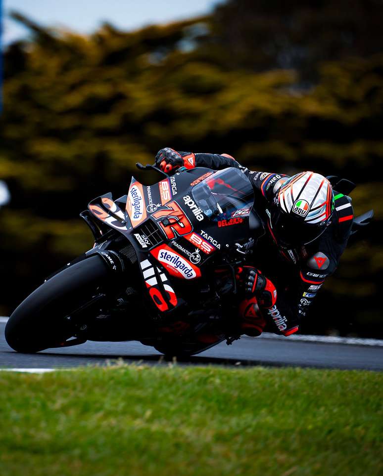 Bezzecchi comanda o show em Phillip Island e garante a dobradinha da Aprilia no treino