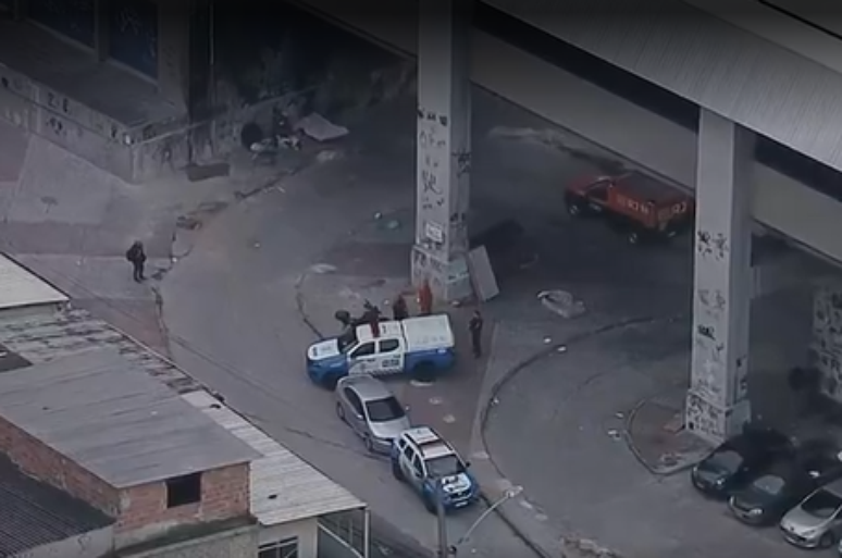 A Polícia Militar esteve no local do crime na manhã desta sexta-feira, 17