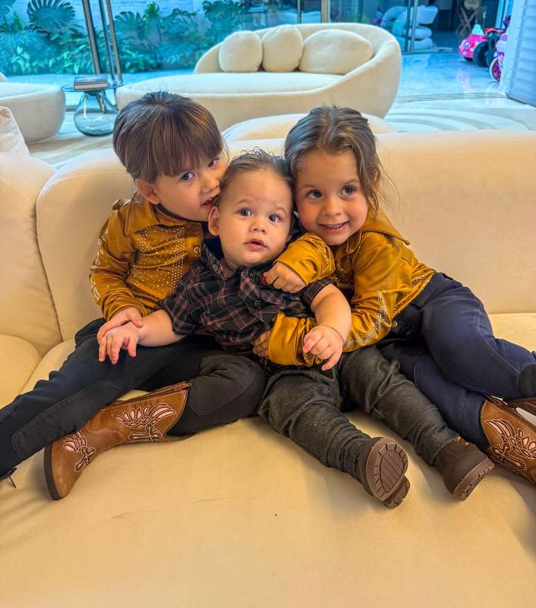 José Leonardo, Maria Alice e Maria Flor