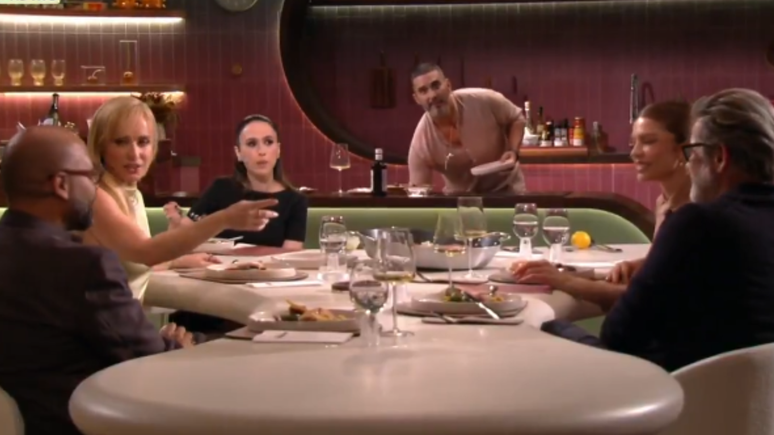 Ang&eacute;lica entrega solteirice de Murilo Ben&iacute;cio