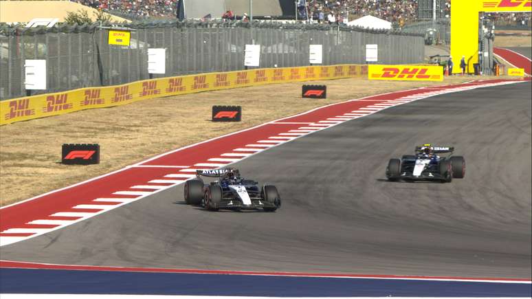 Alex Albon teve seu tempo de volta deletado e ficou de fora do Q2