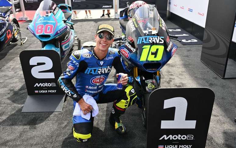 Moto2: Brazilian Diogo Moreira breaks the track record and takes pole position in Australia