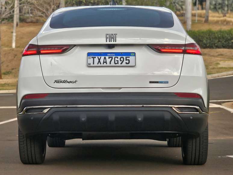 Fiat Fastback Impetus T200 Hybrid 2026