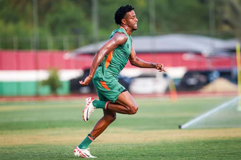 Keno tamb&eacute;m fica &agrave; disposi&ccedil;&atilde;o de Zubeld&iacute;a &ndash;