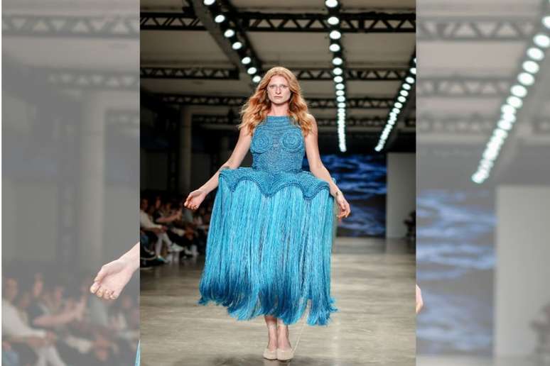 The sophisticated naturalness and lightness of movement also gained prominence in the hair of the models at SPFW The sophisticated naturalness and lightness of movement also gained prominence in the hair of the models at SPFW
