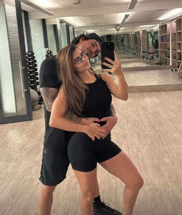 Gabriel Medina announces the pregnancy of his girlfriend Isabella Arantes Gabriel Medina announces the pregnancy of his girlfriend Isabella Arantes