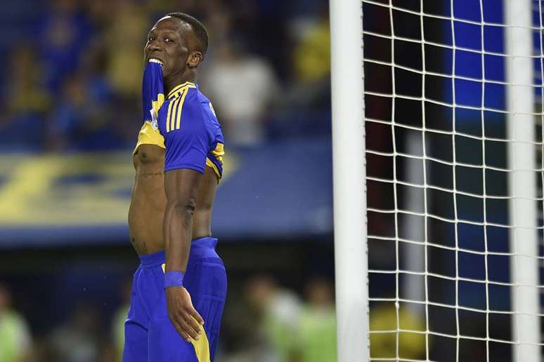 Adv&iacute;ncula est&aacute; no clube argentino desde 2020 &ndash;