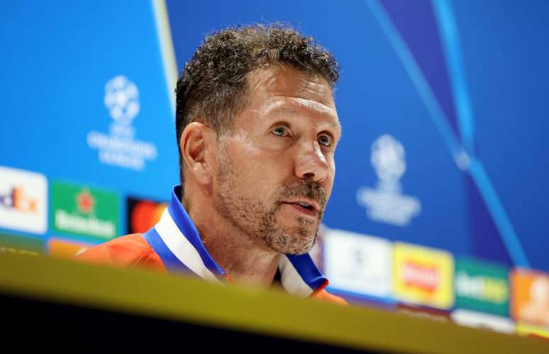 Simeone durante coletiva de imprensa 