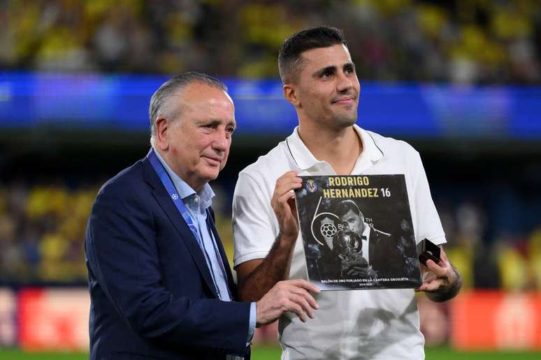Fora dos relacionados por estar lesionado, Rodri foi homenageado pela diretoria do Villarreal &ndash; David Ramos/Getty Images