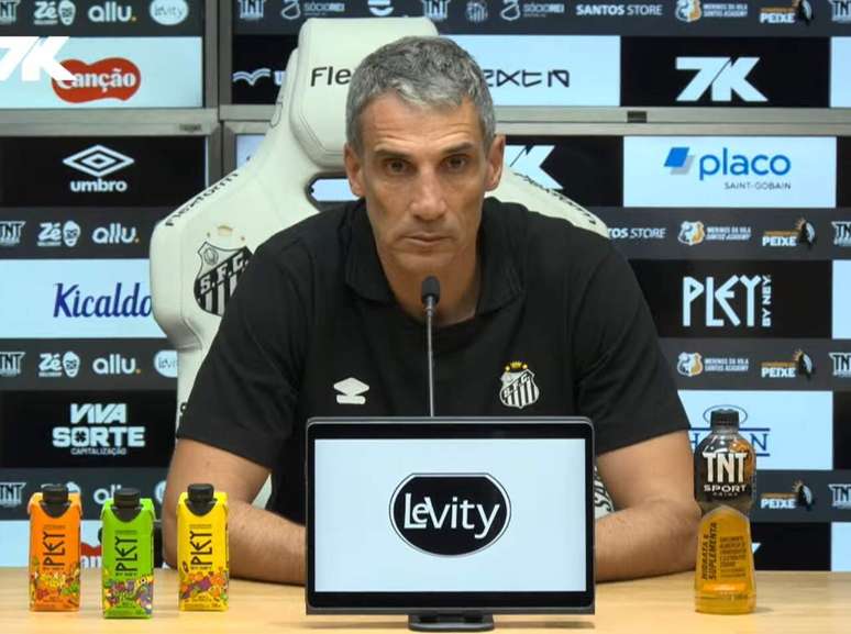 Vojvoda believes that Santos encountered difficulties due to their opponent's playing style – Vojvoda believes that Santos encountered difficulties due to their opponent's playing style –