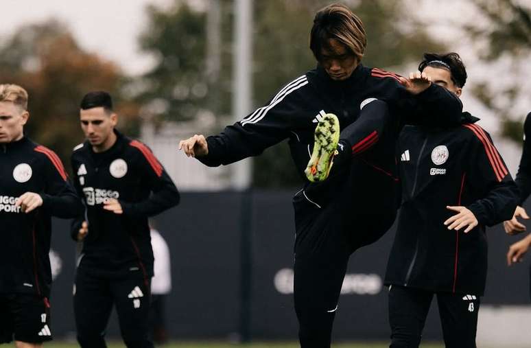 Ajax tenta a primeira vit&oacute;ria na Champions League &ndash;