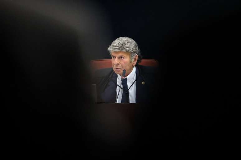 Ministro Fux no julgamento da Ação Penal 2694, referente ao núcleo 4 da trama golpista, no Supremo Tribunal Federal