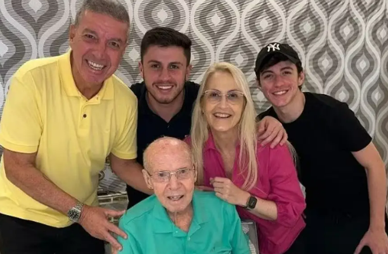 Zagallo em família no seu aniversário de 92 anos