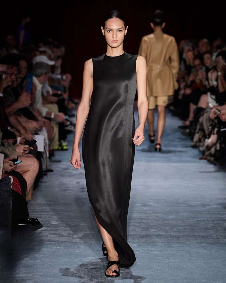 Liya Santos at the Alexandre Herchcovitch fashion show Liya Santos at the Alexandre Herchcovitch fashion show