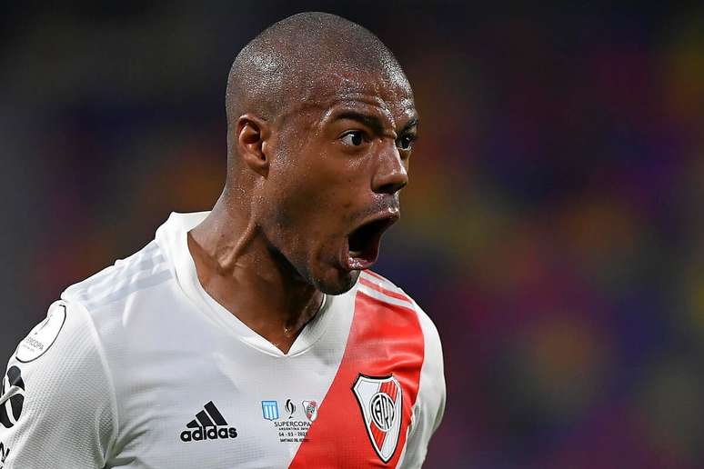 River Plate, de De la Cruz, conquistou a Supercopa Argentina com goleada no Racing &ndash;