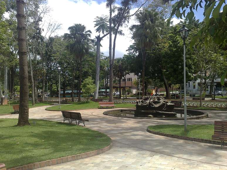 Planejar uma visita ao Circuito das Águas exige algumas etapas simples, mas essenciais para melhor aproveitamento do roteiro – Paulo JC Nogueira/Wikimedia Commons