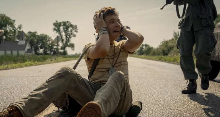 Em A Longa Marcha &ndash; Caminhe ou Morra, o conceito de ultrapassar limites se expressa tanto de maneira f&iacute;sica quanto emocional &ndash; Divulgal&ccedil;&atilde;o/Paris Filmes